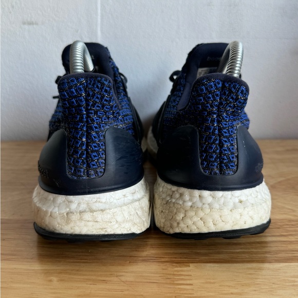 Adidas UltraBoost 4.0 - Picture 7 of 8
